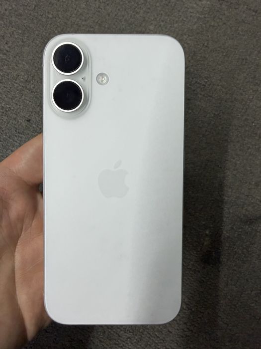 Iphone 16 white icloud