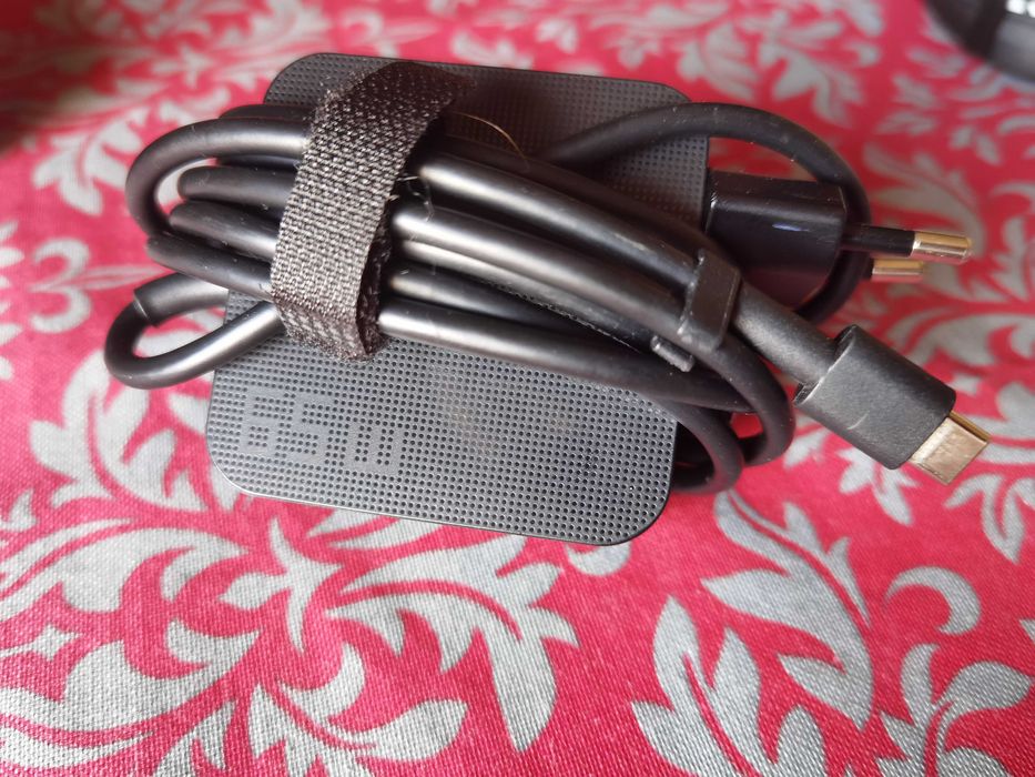 Asus Rog Ally Z1 + Hub externo