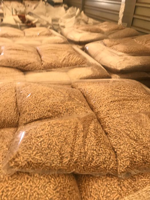 Pellet sosna buk wysoka kaloryczność klasa A1 dowóz z rozładunkiem