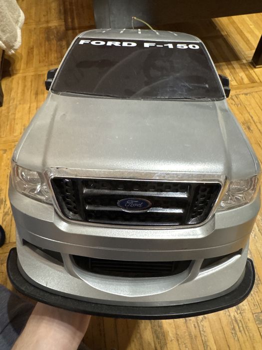 Машинка на пульті