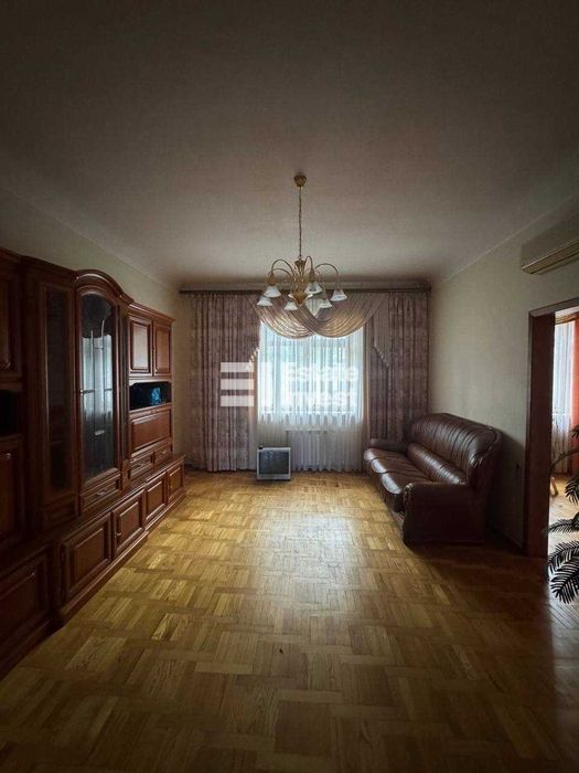 Продам 4 кімн. квартиру у с. Слобожанське, Зміївський район