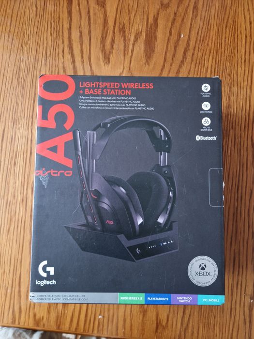 Słuchawki gamingowe Logitech Astro A50 Gen 5 Bezprzewodowe  cały zesta