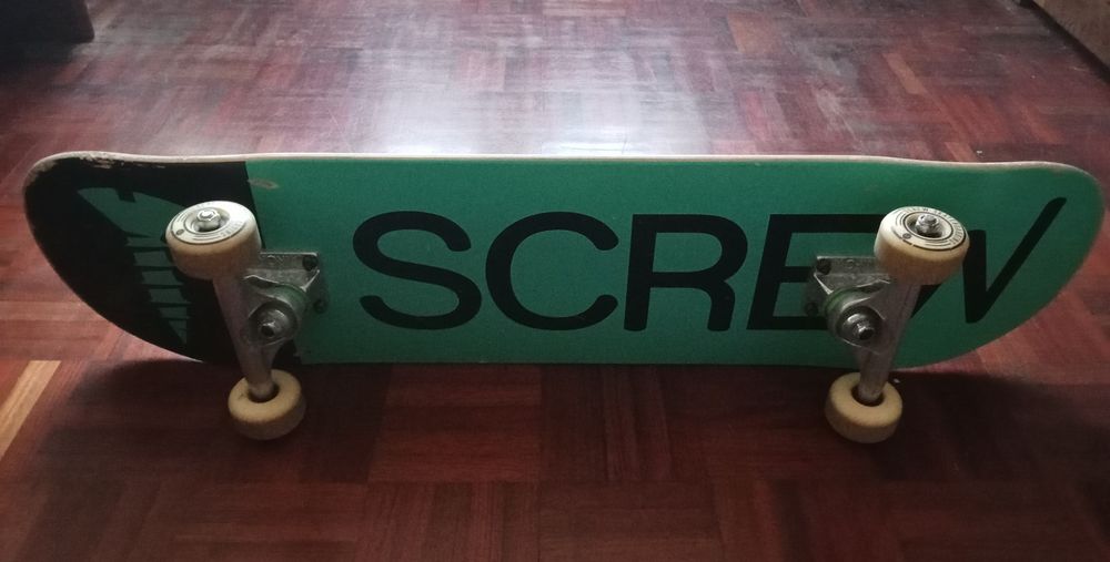 Screw skateboard