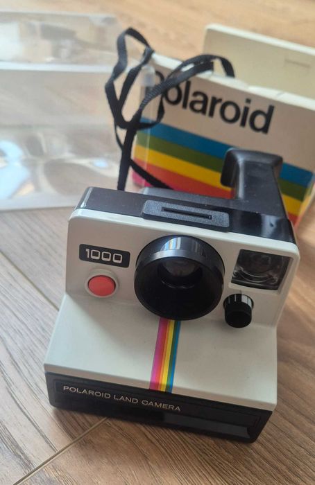 Polaroid 1000 Red Button - SX70