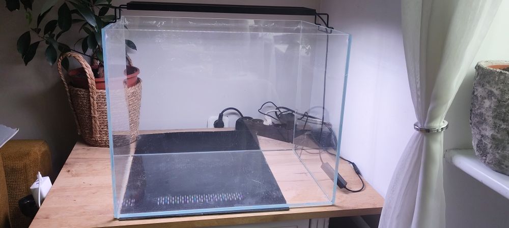 Akwarium 70 l pure