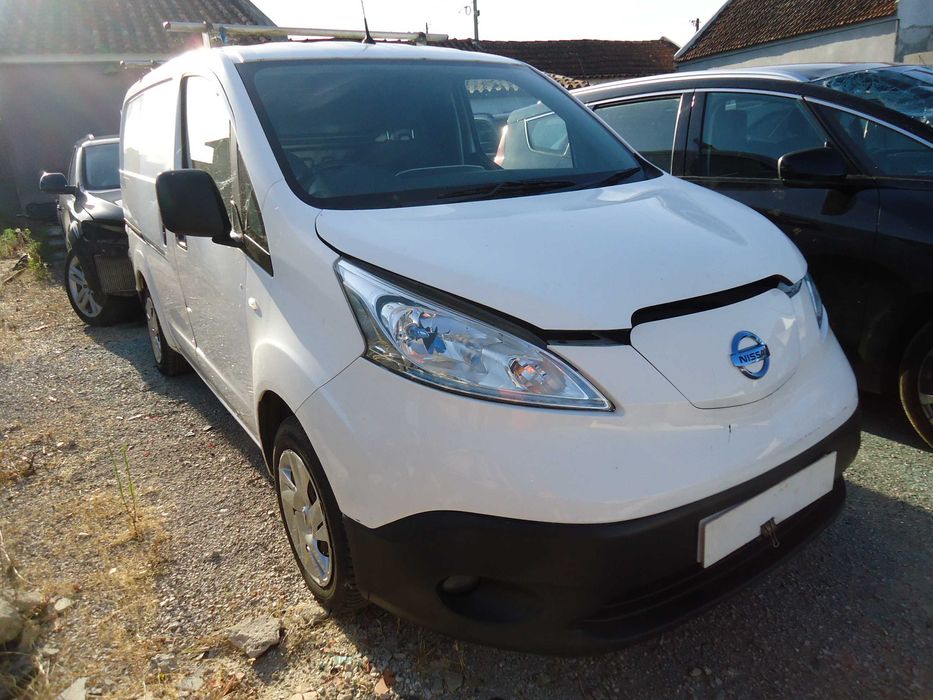Nissan e-NV200 de 2017 só ás peças