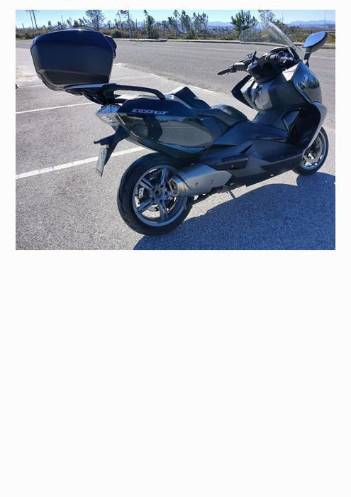 Moto maxi scooter BMW C650GT