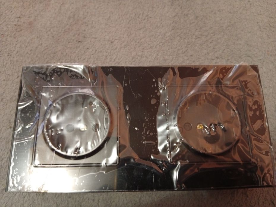 Разетки скляні подвійні