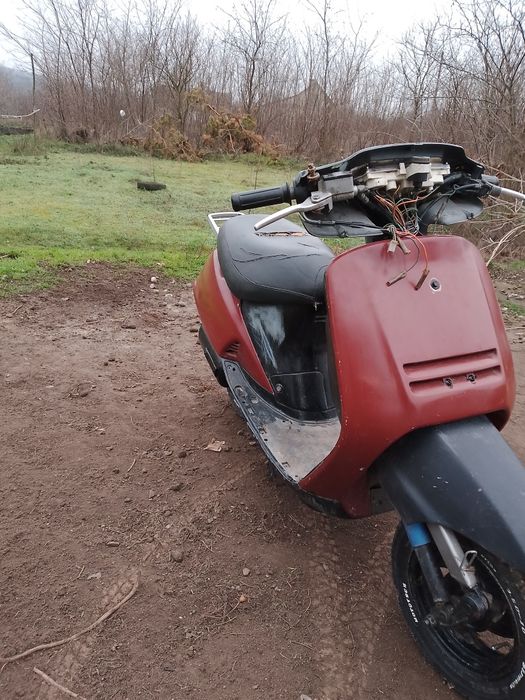 Продам скутер Срочно