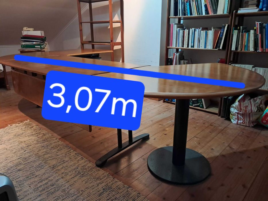 Secretária em madeira