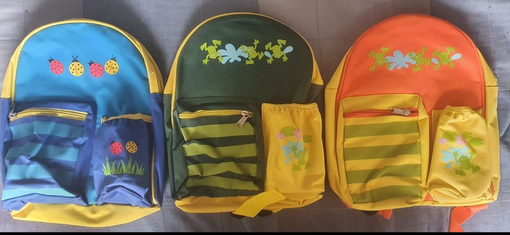 Mochilas pequenas, várias cores (NOVAS)