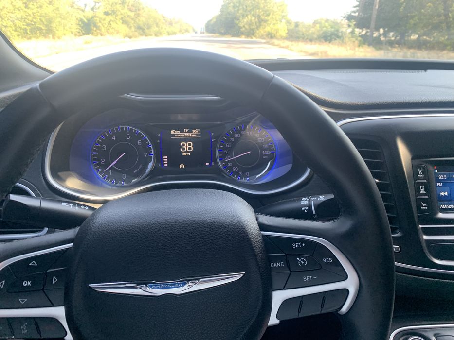 Продам Chrysler 200