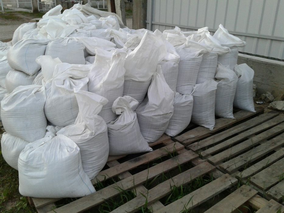 Пісок щебінь гравій мучка мішками