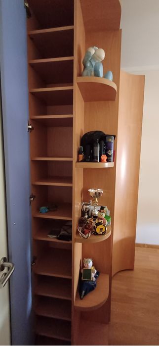 Mobília de quarto com duas camas de solteiro