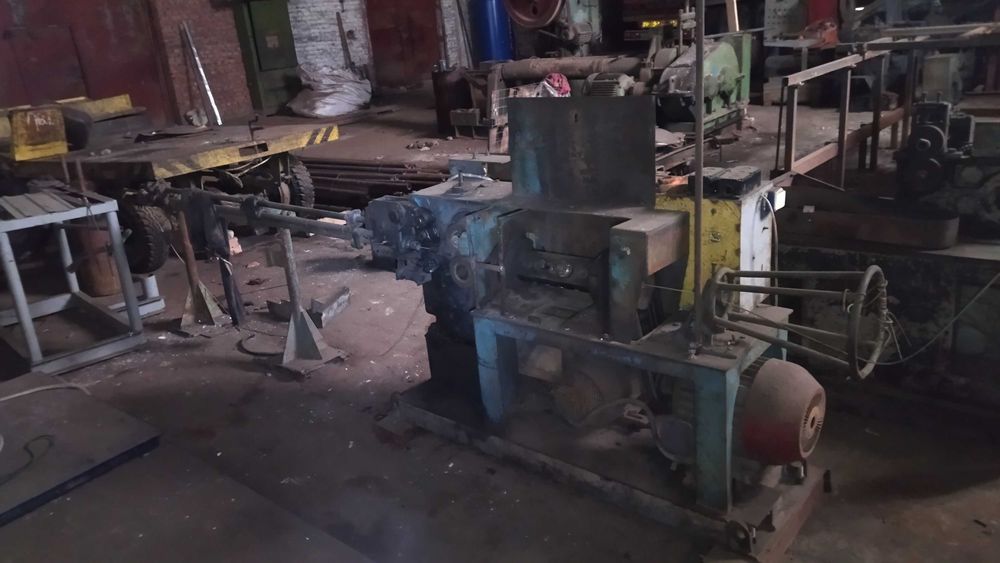 Правильно-відрізний автомат СМЖ-357