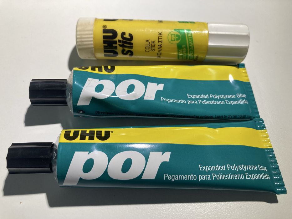 Cola para poliestireno expandido e cola em stick