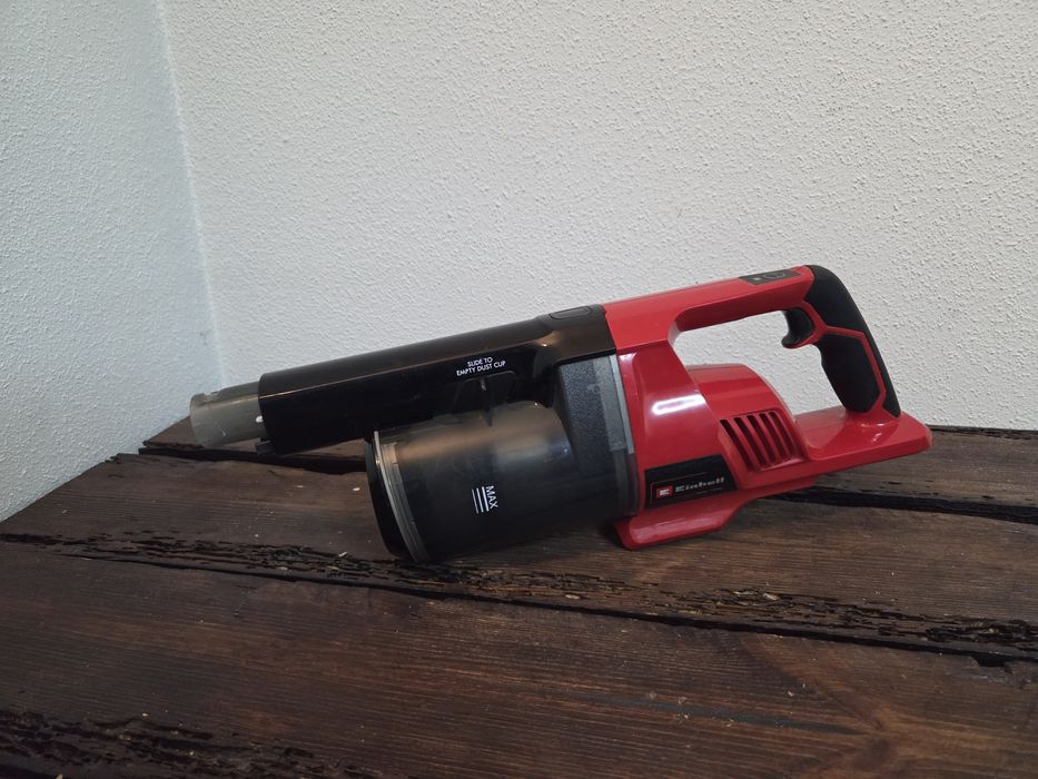 Uszkodzony akumulatorowy odkurzacz Einhell