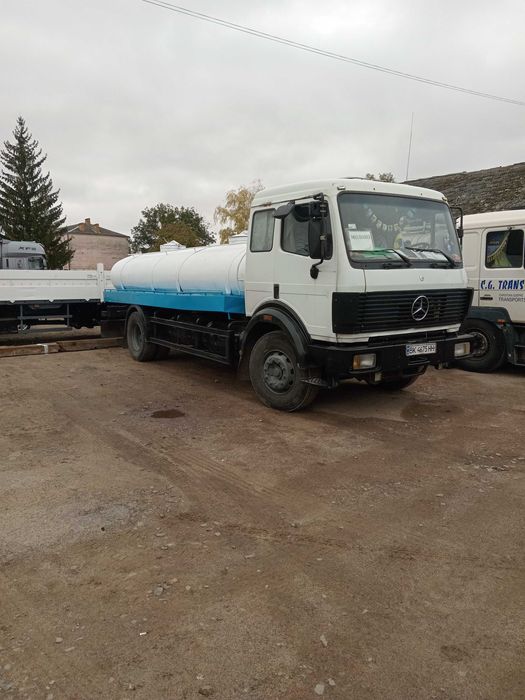 молоковоз ,водовоз, Mercedes-Benz 1424 цистерна харчова