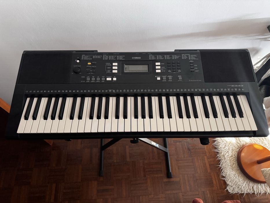 Teclado piano Yamaha PSR E343