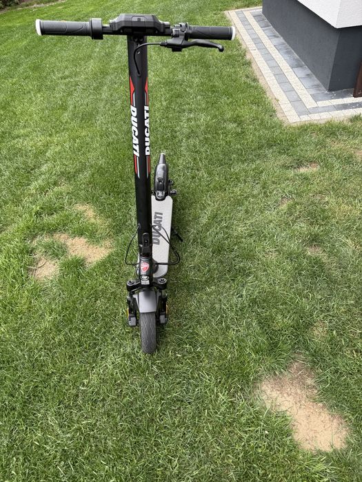 Hulajnoga elektryczna ducati pro 2 evo