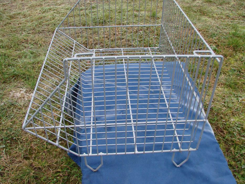 Wystawowe druciane kosze sklepowe i magazynowe,garażowe