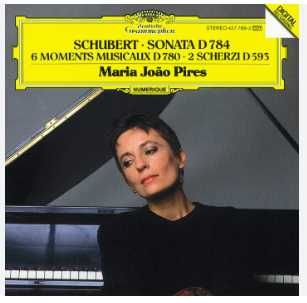 Vários CDs de pianista Maria João Pires
