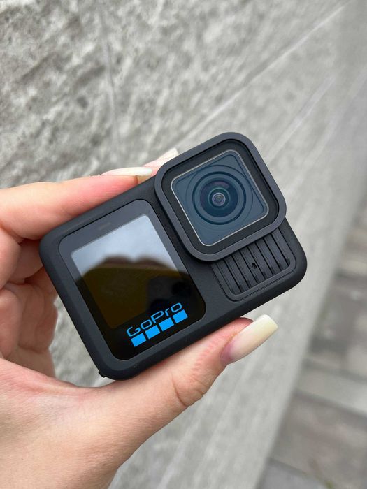 Екшн-камера GoPro Hero 13 з поплавком