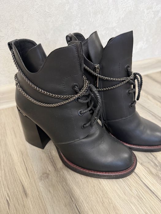 Черевикі зимові Estro , розмір 39