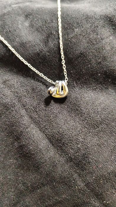 Łańcuszek z wisiorkiem leniwcem