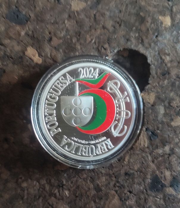 Moeda Comemorativa Proof Colorida - Luis de Camões - Prata