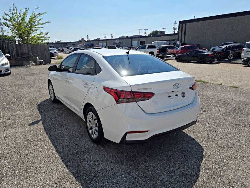2022 Hyundai Accent SE
