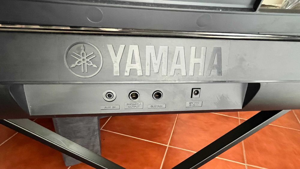 Teclado Portátil Yamaha