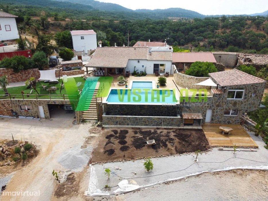 Moradia T3 com Piscina Totalmente Reabilitada, Loule - Alte - Algarve