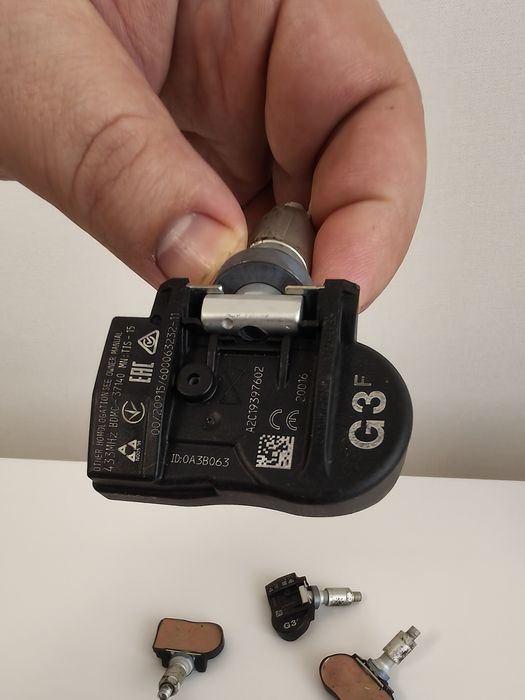 Датчик тиску в шинах