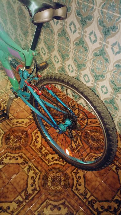 Bicicleta montanha 24"