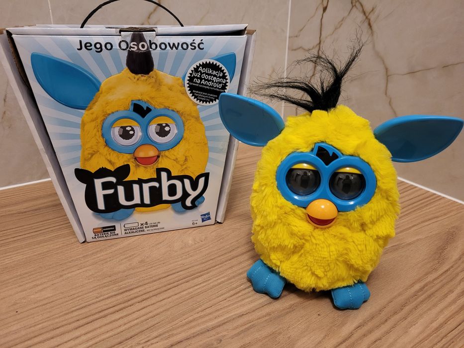 Furby zabawka interaktywna