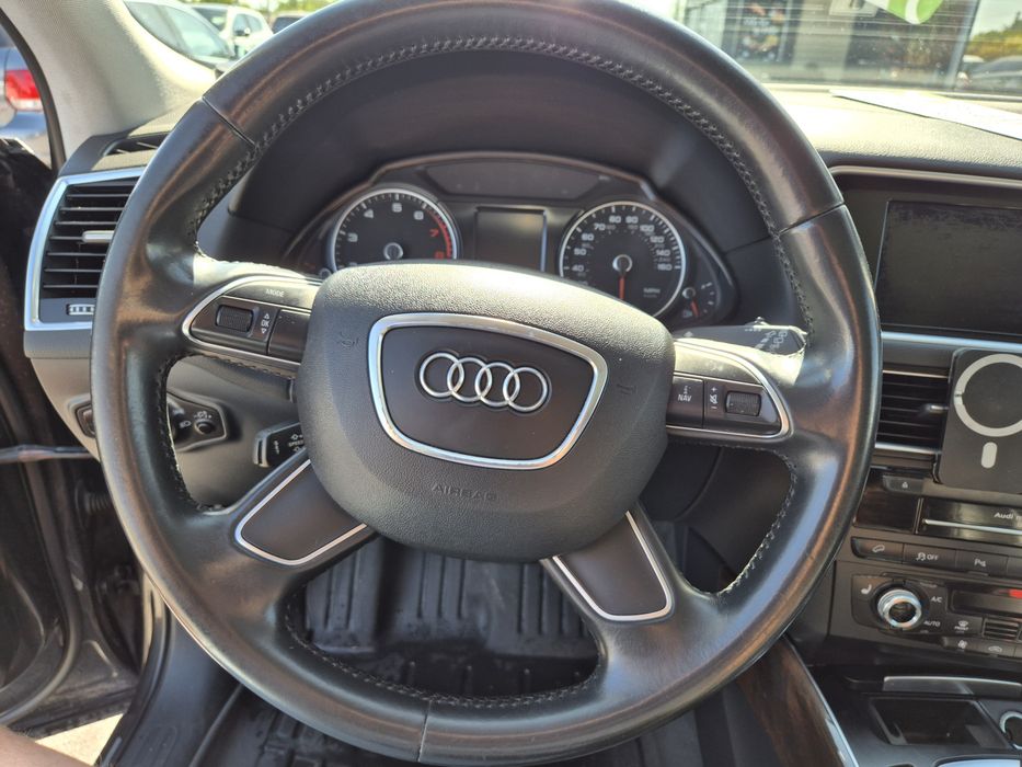 Продам власну  Audi Q5