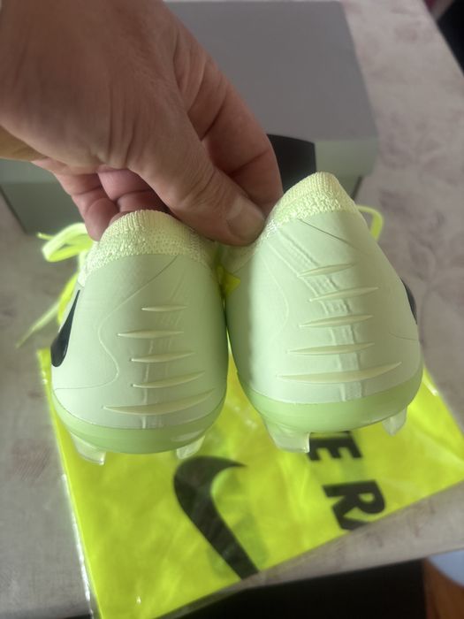 nike phantom luna elite