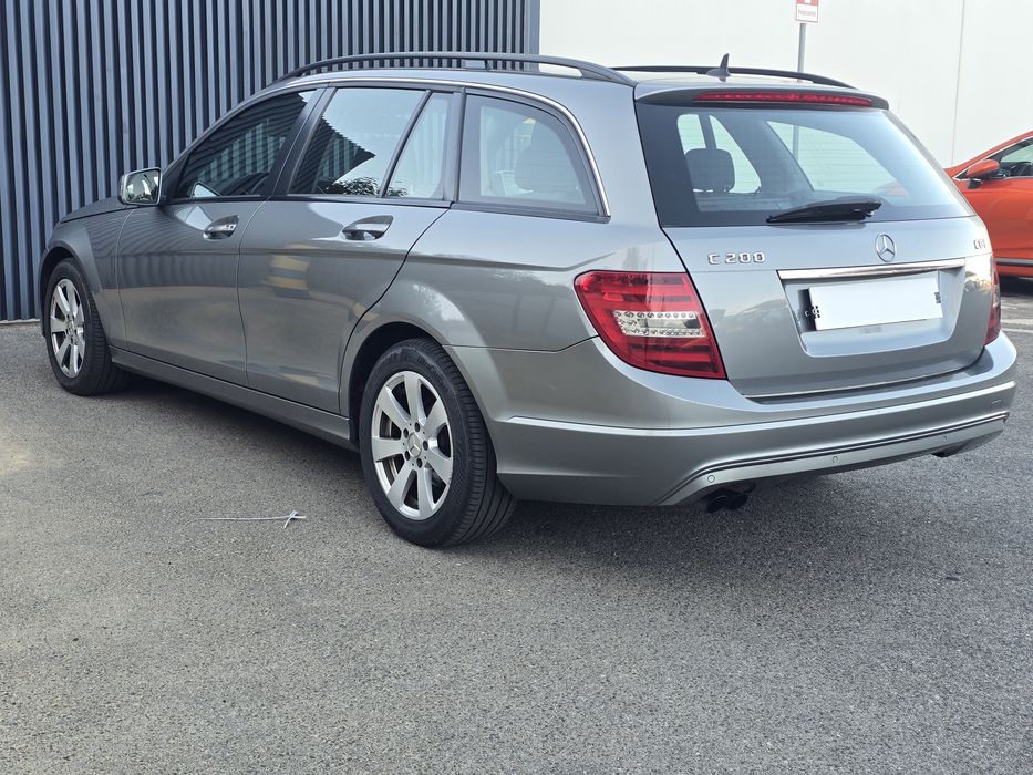 Mercedes-Benz C 200 — fotografia 6