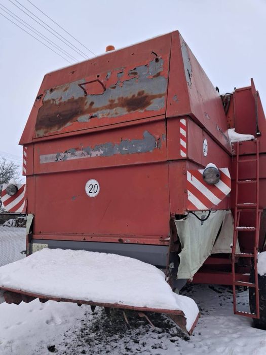 Комбайн Massey Ferguson 40