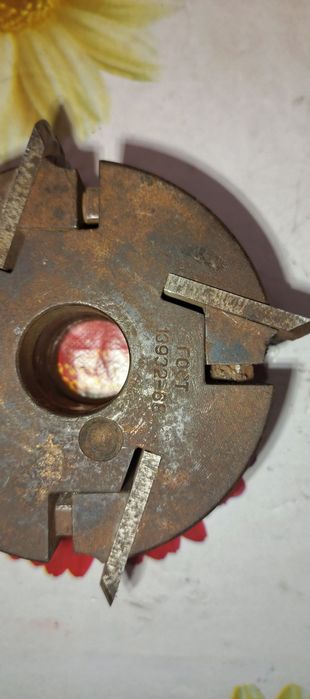 Продам Фрезу по дереву