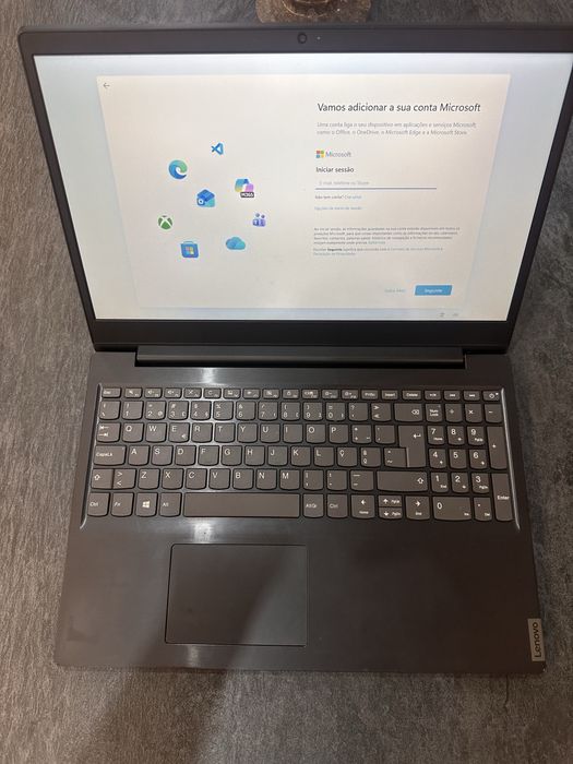 Portátil Lenovo Ideapad S145-15IWL Intel I3-8145U