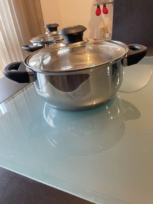 NUNCA USADO! Trem de Cozinha de 5 peças - todas as fontes de calor