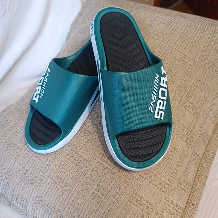 Продам кроксы  шлепанцы мужские