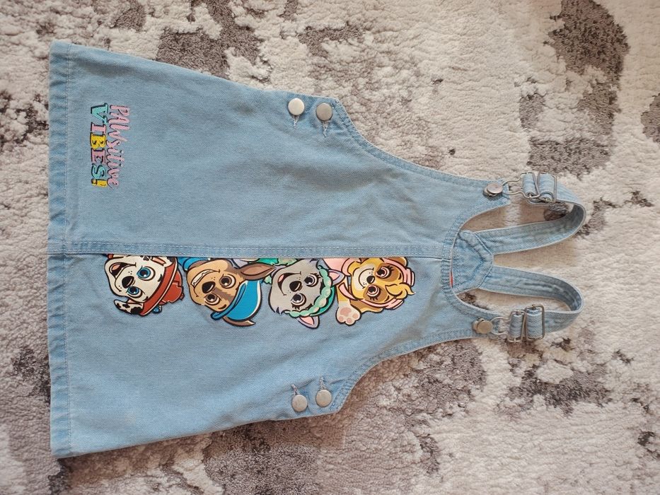 Красивий сарафанчик для дівчинки із улюбленими героями