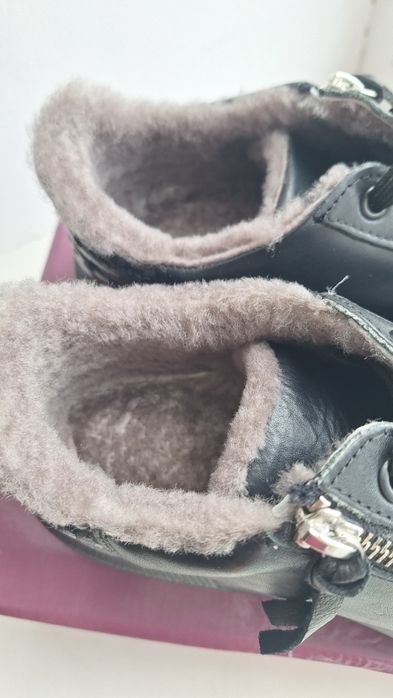 Зимові кросівки натуральна шкіра на хутрі Туреччина