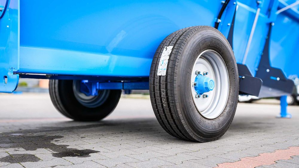 Wóz paszowy EUROMILK PUMA 11 HD [11m3]