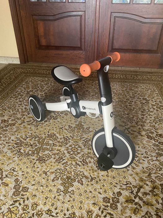 Triciclo e Bicicleta de equilíbrio Multifuncional KinderKraft branca