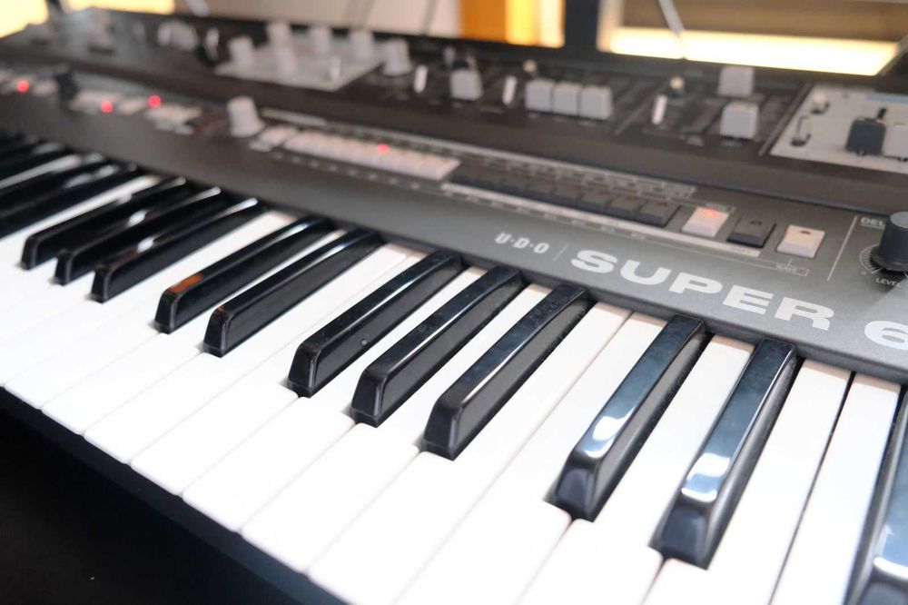 UDO Audio Super 6 12-Voice Polyphonic Analog-Hybrid Synth