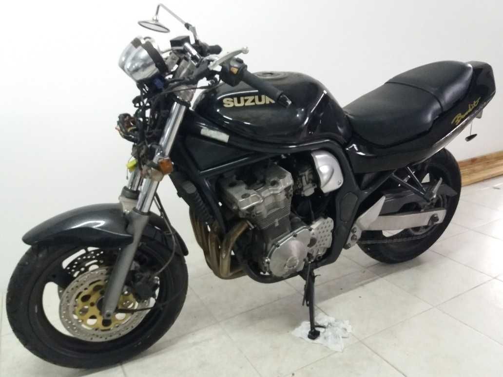 Manetes lacadas a preto para suzuki Branca • OLX Portugal